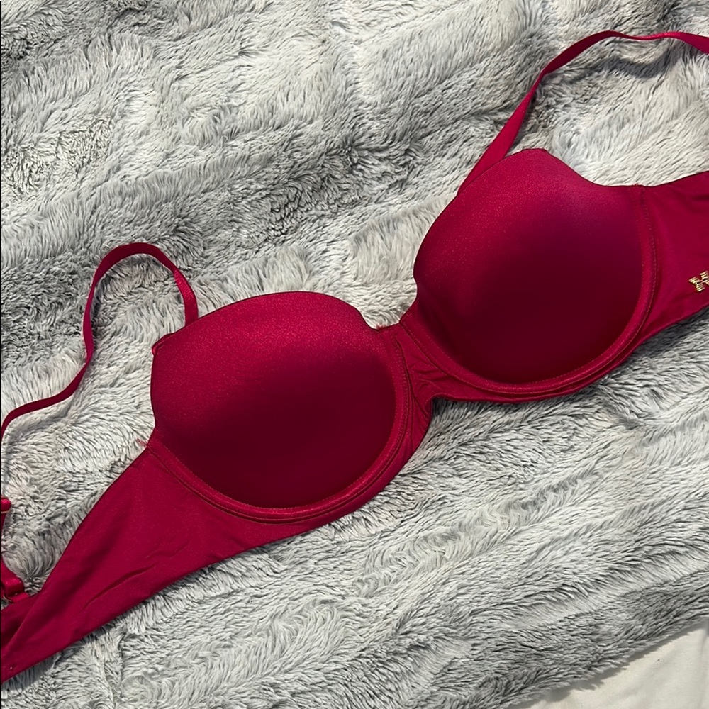 Elegant Red Women's Bra Savage X Fenty